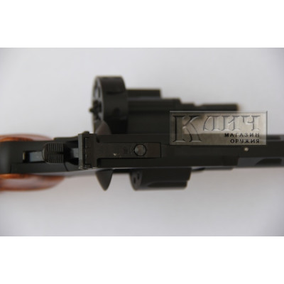 Револьвер под патрон Флобера Streamer R2 Black с коричневой рукояткой